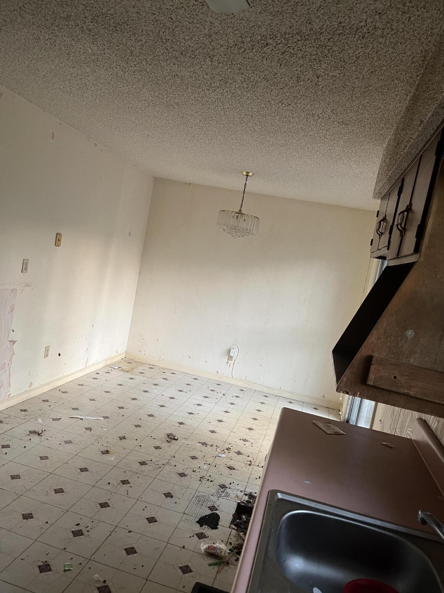 4703 Ranger Lane Chattanooga, TN 37416 - Photo 4 of 10 IMG_1702