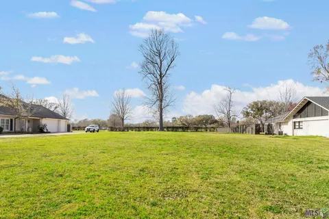 $429,900 | 2630 Fairway Drive, Baton Rouge, LA 70809