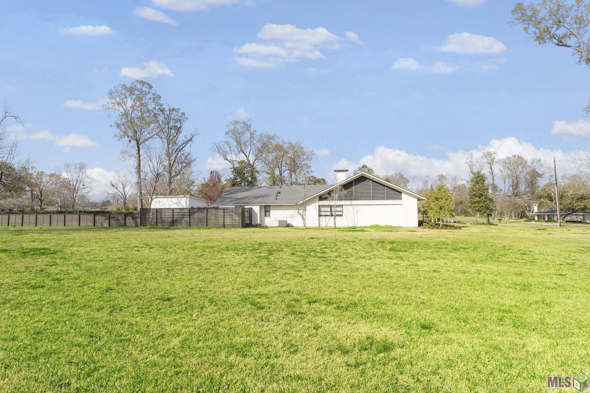 2630 Fairway Drive Baton Rouge, LA 70809 - Photo 7 of 10