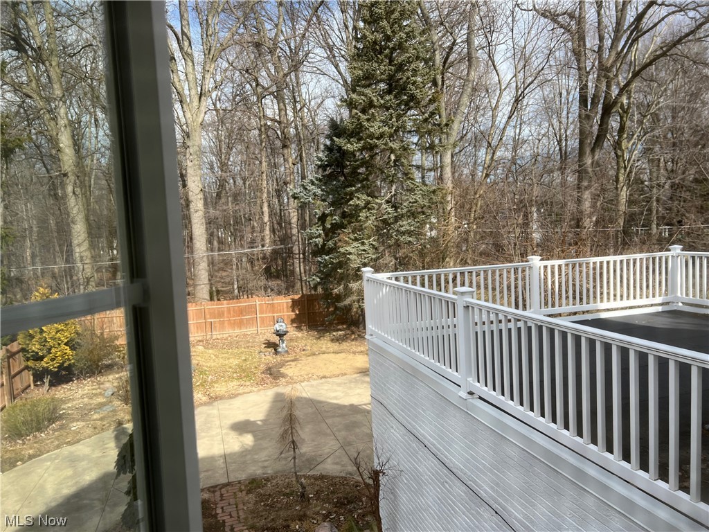 16065 Glynn Road Cleveland, OH 44112 - Photo 19 of 25 Large Upper Deck