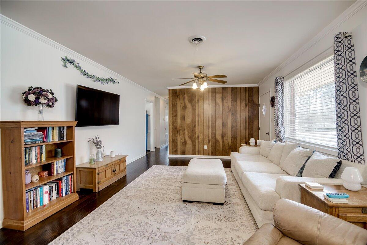 4518 Colonial Road Martinez, GA 30907 - Photo 6 of 35 06-006-