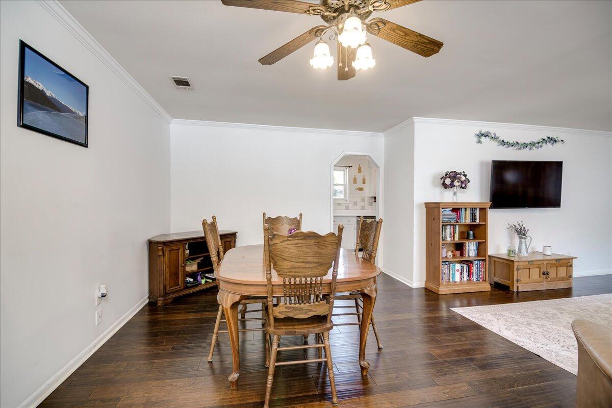 4518 Colonial Road Martinez, GA 30907 - Photo 9 of 35 09-009-