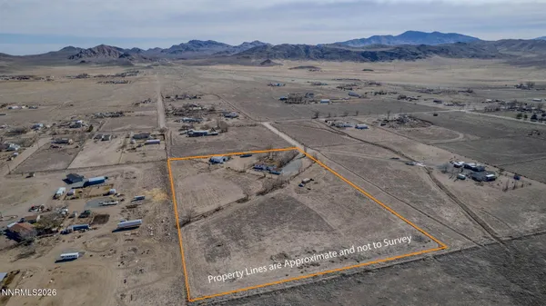 $459,950 | 25 North Bybee Lane, Yerington, NV 89447