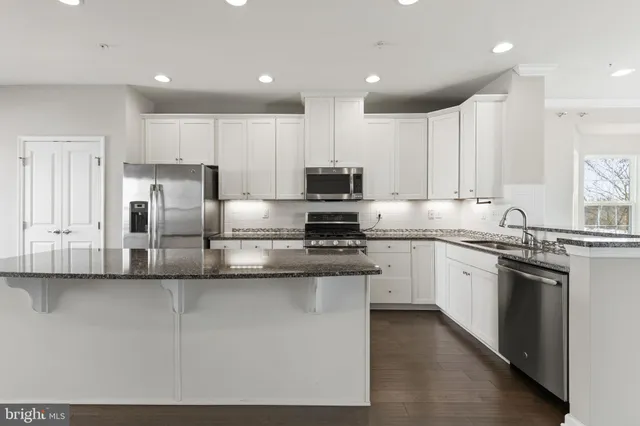 $490,000 | 10512 Presidential Parkway, Upper Marlboro, MD 20772