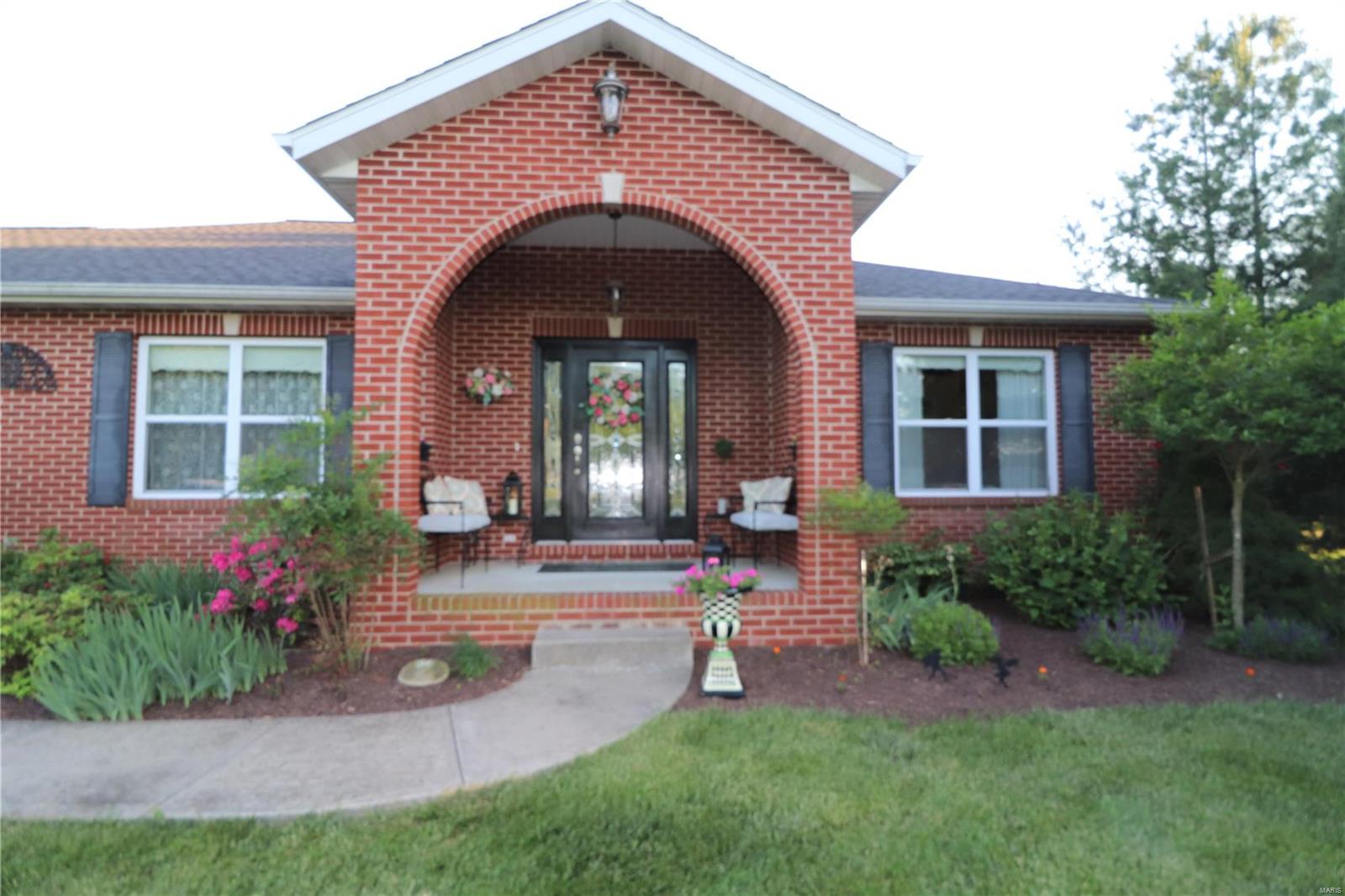 1002 Hohrein Road Lebanon, IL 62254 - Photo 3 of 33