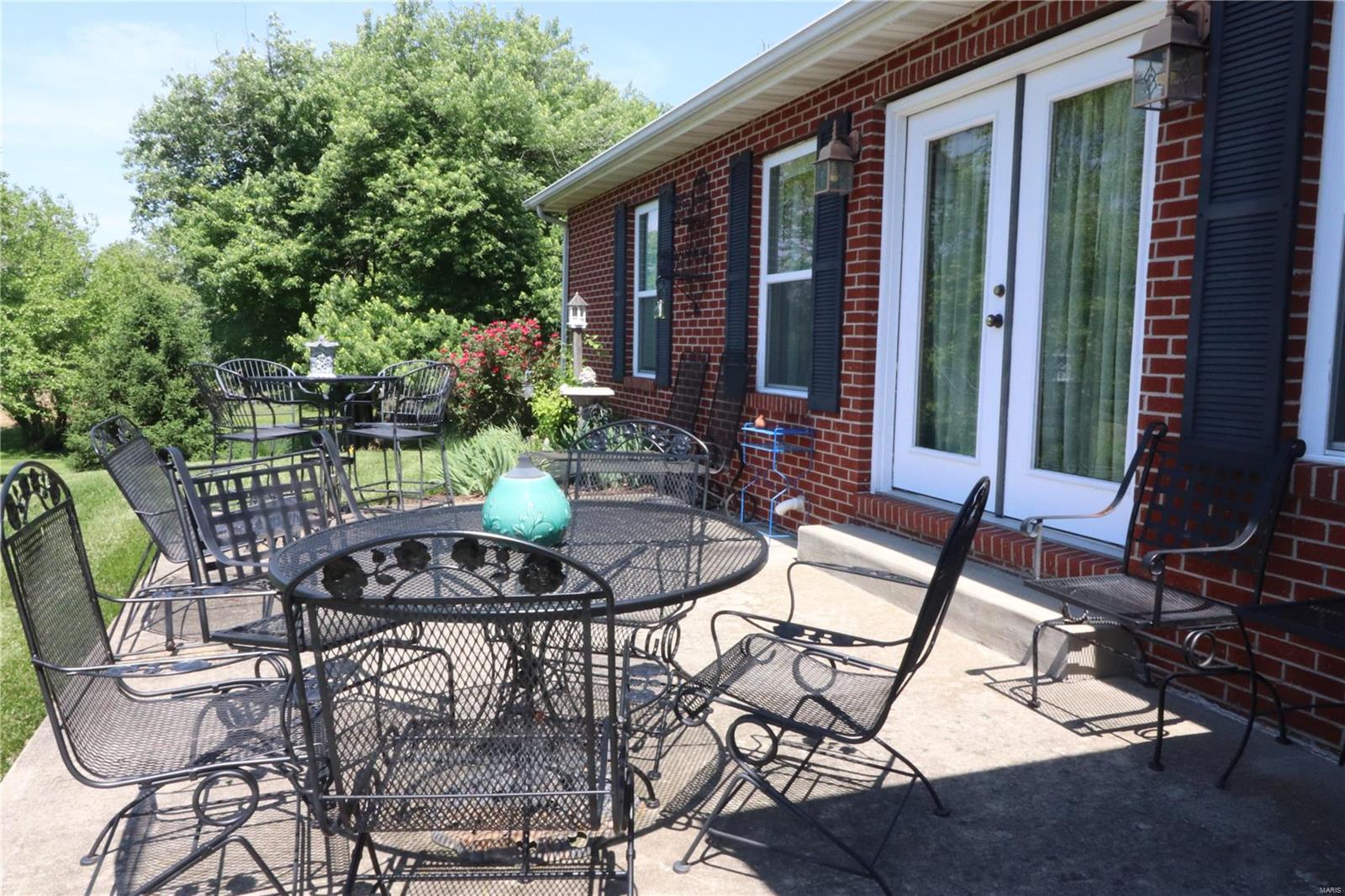 1002 Hohrein Road Lebanon, IL 62254 - Photo 5 of 33