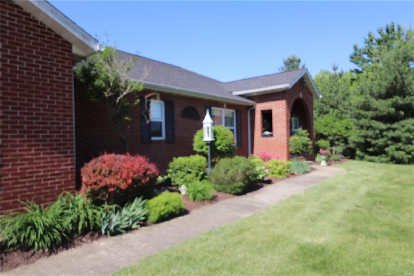 1002 Hohrein Road Lebanon, IL 62254 - Photo 6 of 33