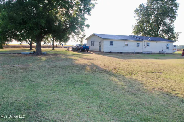 $155,000 | 2284 Pride Road, Batesville, MS 38606