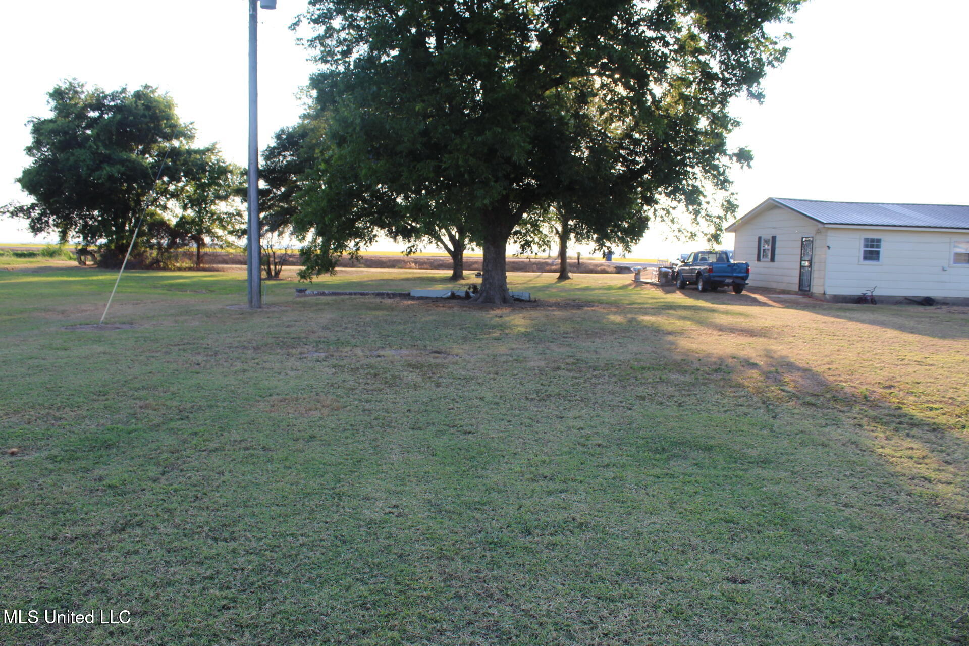 2284 Pride Road Batesville, MS 38606 - Photo 7 of 8 IMG_1124