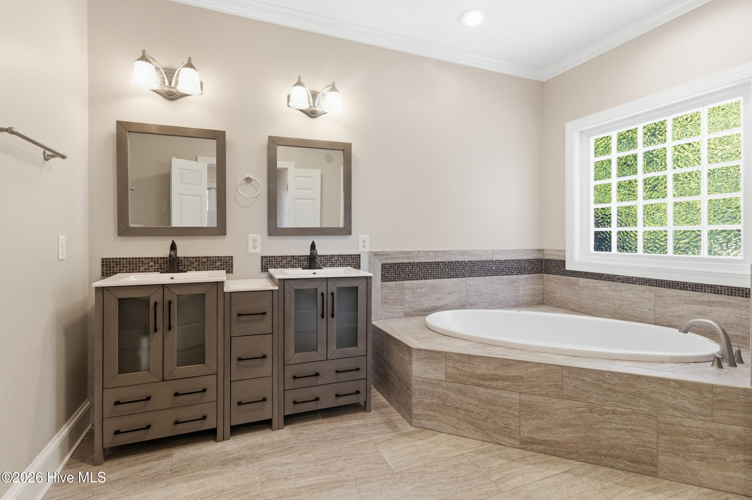 516 Long Point Road Chocowinity, NC 27817 - Photo 20 of 49 Owners Bathroom