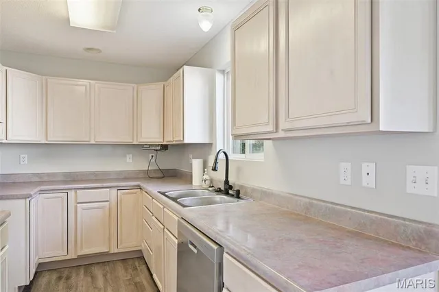 $313,000 | 613 Jaime Lynn Court, Edwardsville, IL 62025