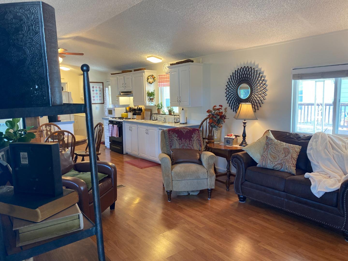 2900 Fairview Road, Unit 32 Hollister, CA 95023 - Photo 13 of 29 Gallery Image 13