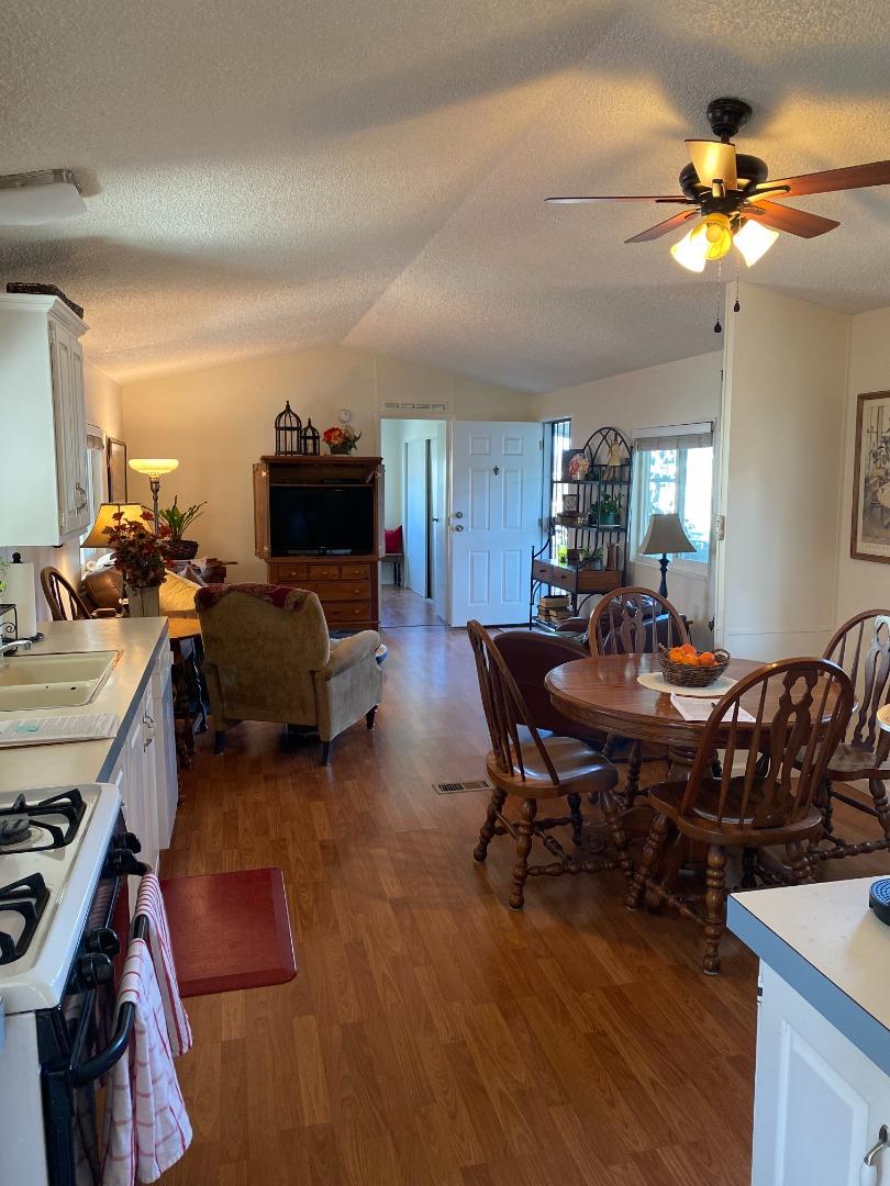 2900 Fairview Road, Unit 32 Hollister, CA 95023 - Photo 7 of 29 Gallery Image 7