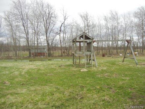 7212 Silverwood Road North Branch, MI 48461 - Photo 11 of 12 047