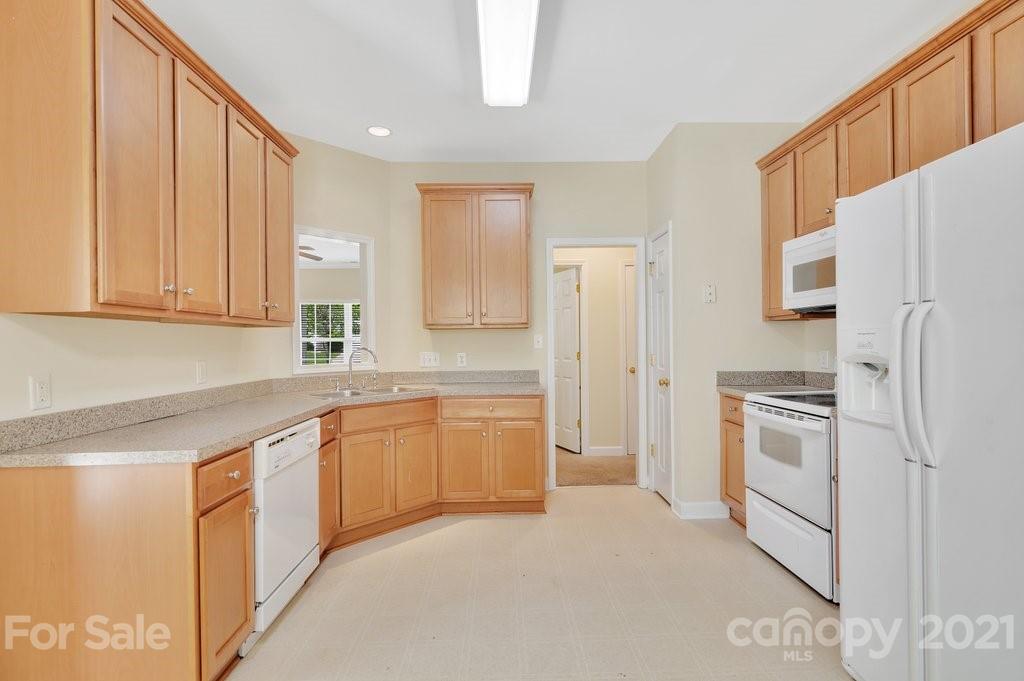 1516 Dillwin Road Rock Hill, SC 29732 - Photo 7 of 30 Gallery Image 7