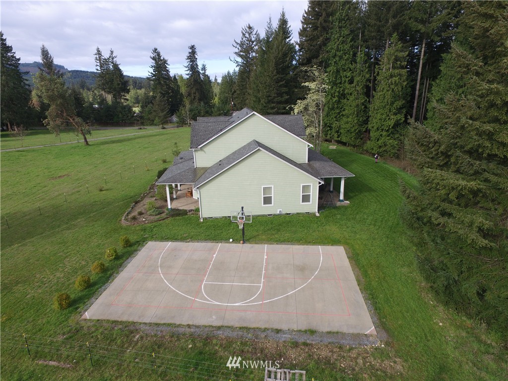 19715 Patterson Road East Orting, WA 98360 - Photo 5 of 25