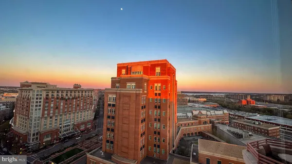 $2,695 | 2181 Jamieson Avenue, Unit 1905, Alexandria, VA 22314