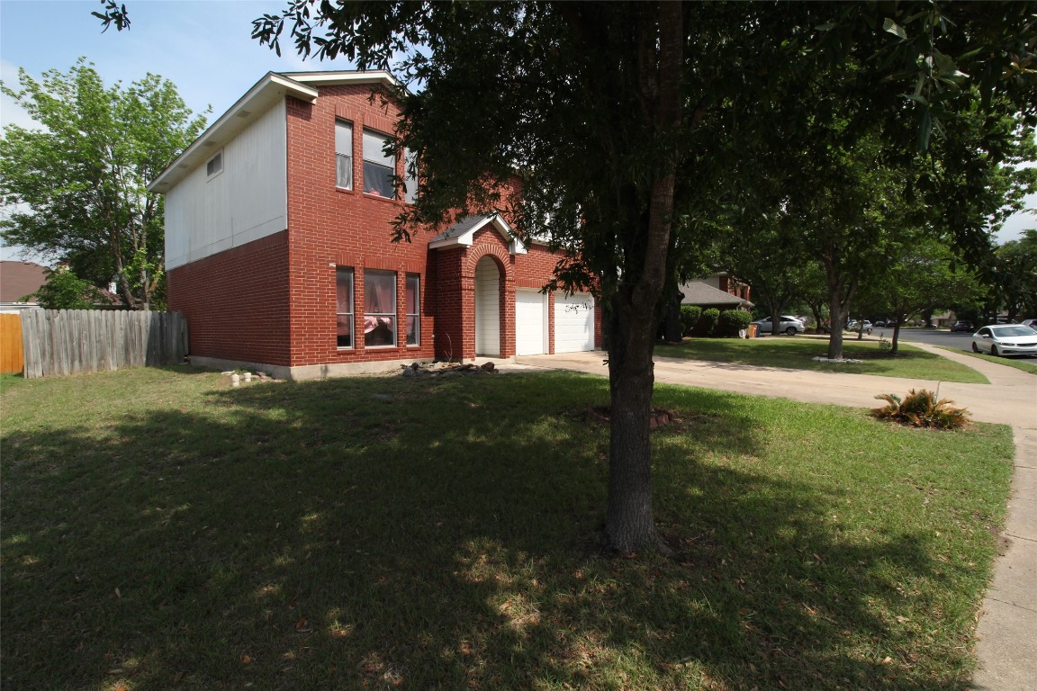 12302 Uttimer Lane Austin, TX 78753 - Photo 2 of 16