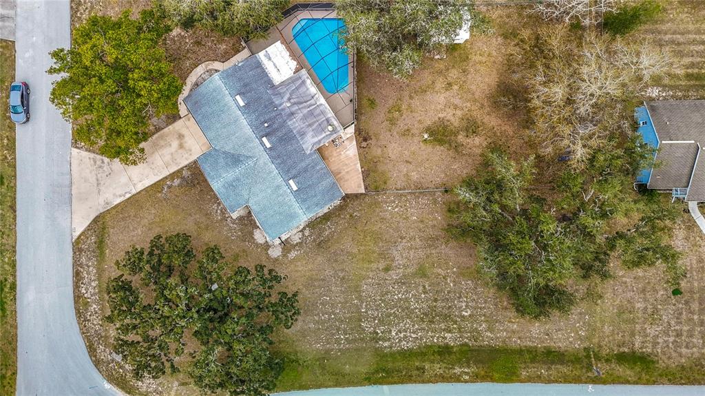 9171 Vicksburg Road Spring Hill, FL 34608 - Photo 45 of 55 a view of a balcony