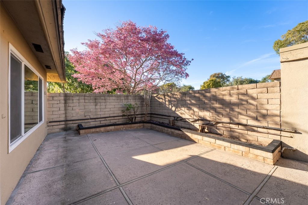 10454 Rio Grande Court Fountain Valley, CA 92708 - Photo 15 of 17 a view of backyard and trees