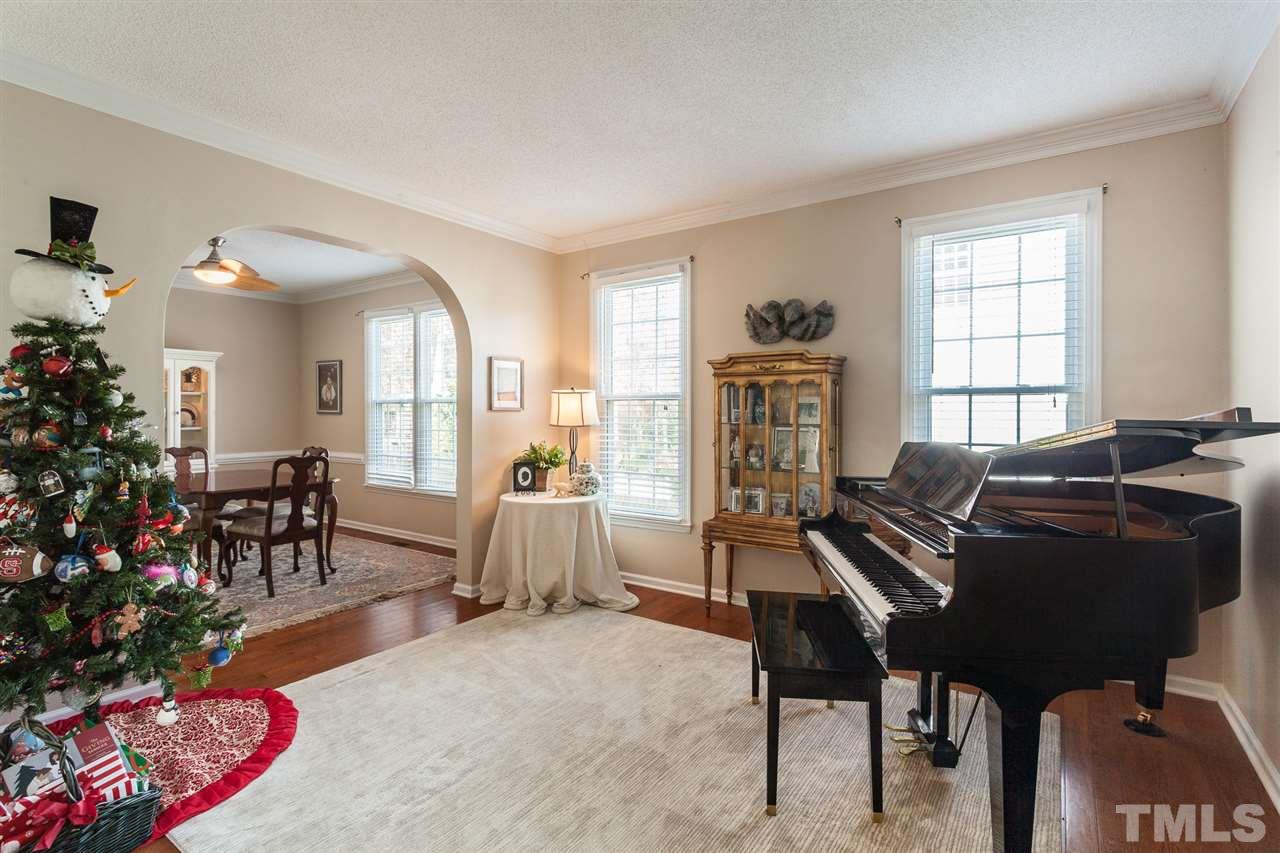 8513 Yucca Trail Raleigh, NC 27615 - Photo 11 of 30