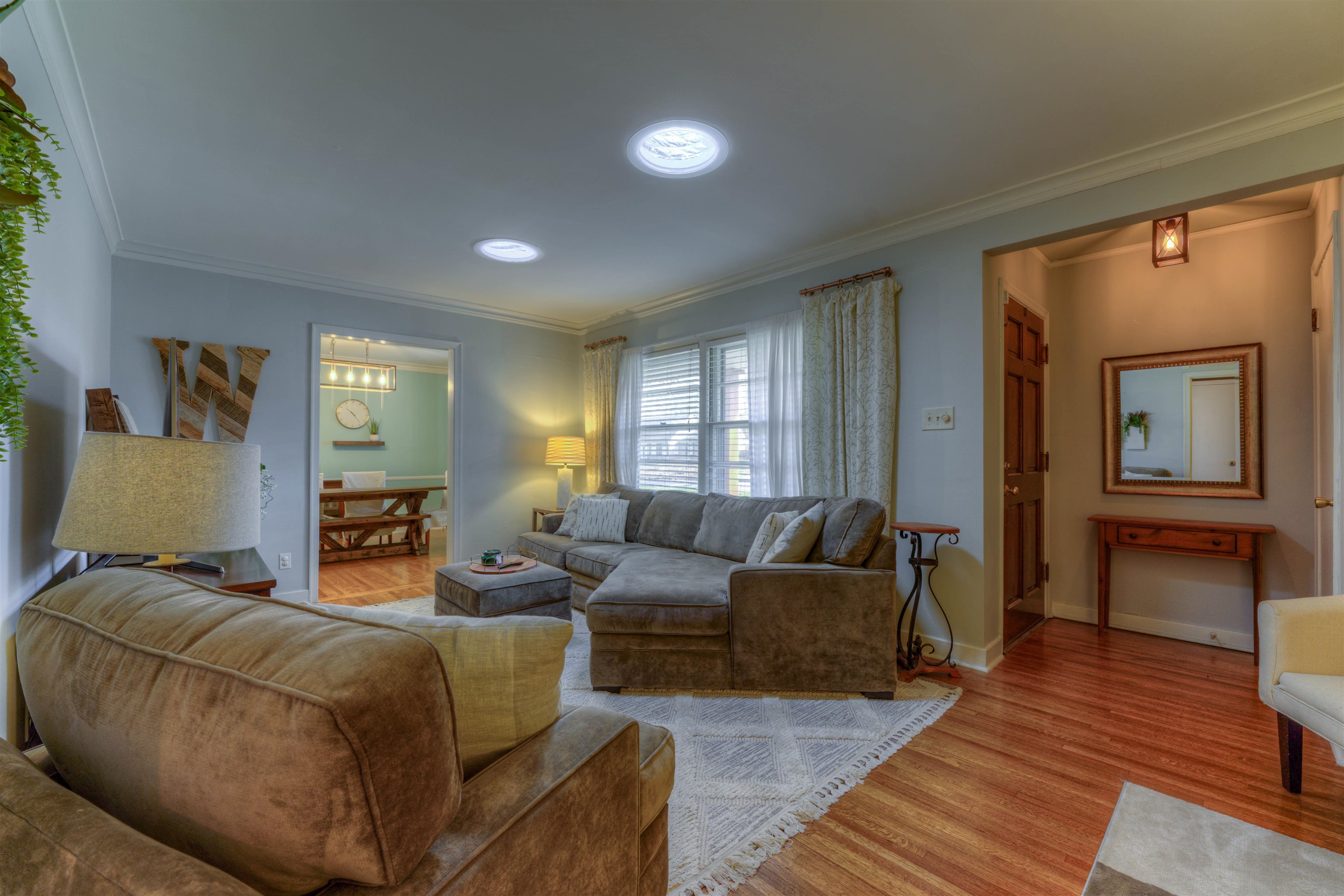 1083 Marcia Road Memphis, TN 38117 - Photo 3 of 11 a living room with furniture and a wooden floor