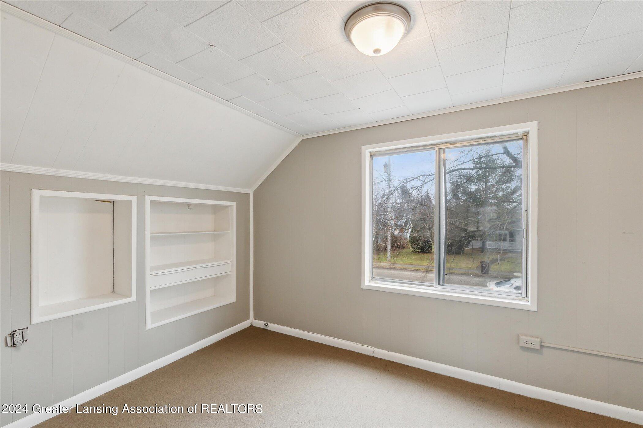 4422 Ballard Road Lansing, MI 48911 - Photo 9 of 13 12-4422-Ballard-Rd-Lansing-MI-48911-Wind