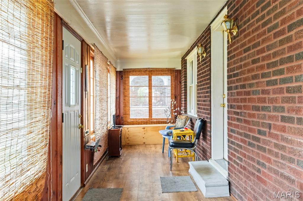 8917 Forest Avenue St. Louis, MO 63114 - Photo 3 of 22