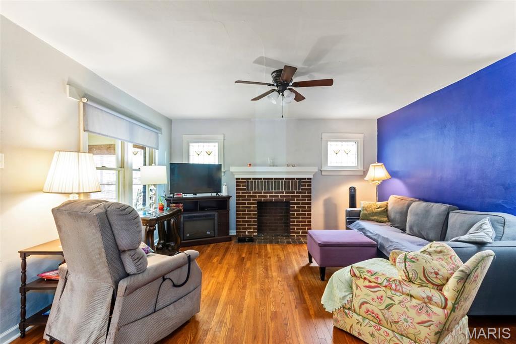 8917 Forest Avenue St. Louis, MO 63114 - Photo 5 of 22