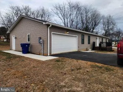 $2,950 | 235 Hickory Drive, Fayetteville, PA 17222