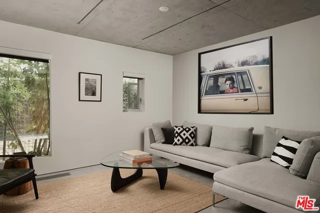 $22,000 | 533 Grand Boulevard, Venice, CA 90291