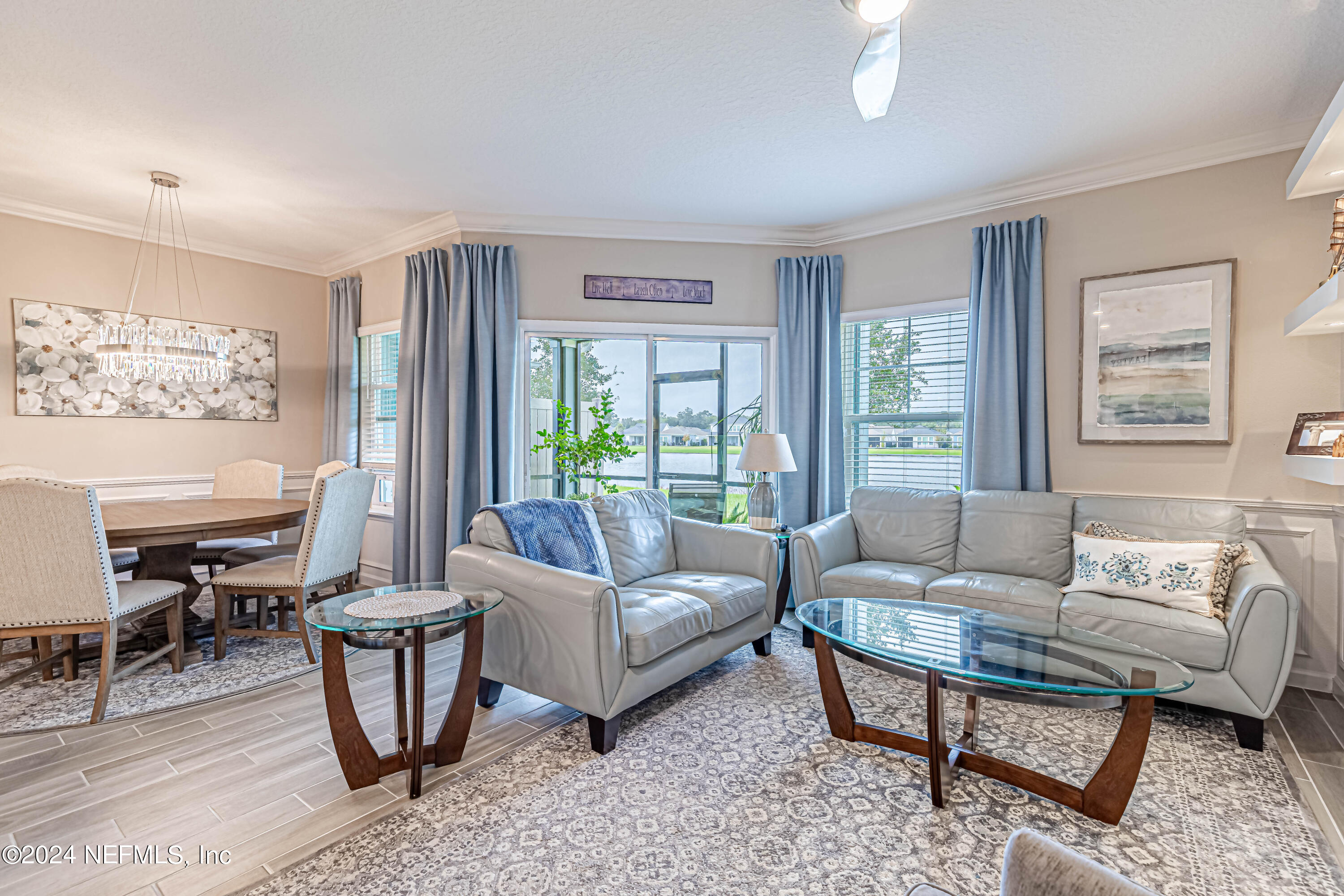 155 Appleton Court St. Augustine, FL 32092 - Photo 17 of 70 Living Room