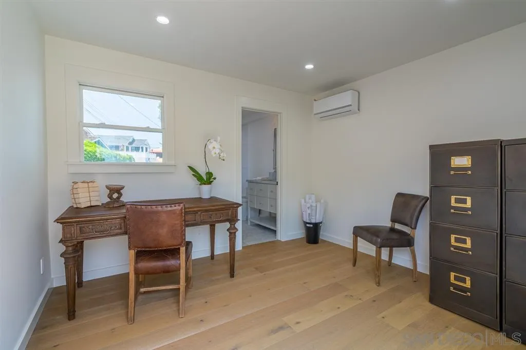 370 Glorietta Boulevard Coronado, CA 92118 - Photo 22 of 25 a view of a workspace with furniture