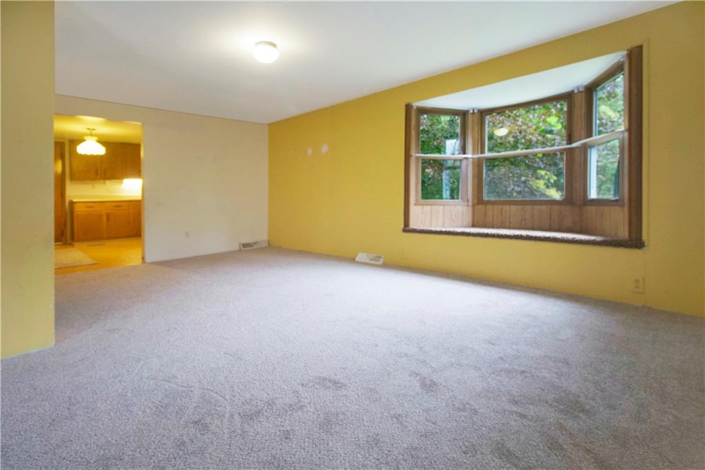 1665 Pine Run Road Rochester, PA 15074 - Photo 4 of 15