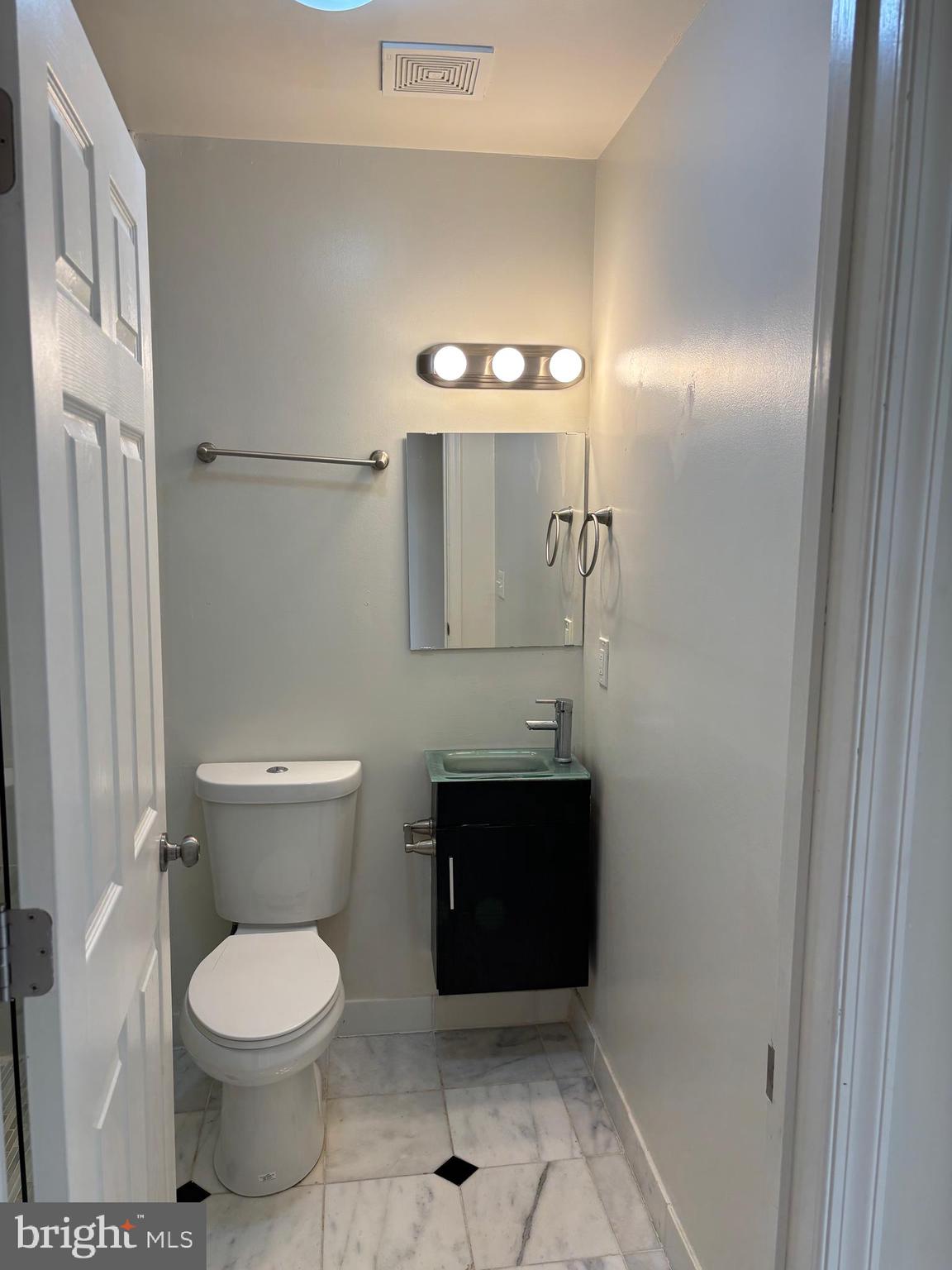 32 East Preston Street, Unit B Baltimore, MD 21202 - Photo 26 of 33