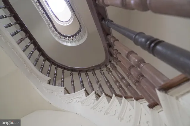 $2,400 | 32 East Preston Street, Unit B, Baltimore, MD 21202