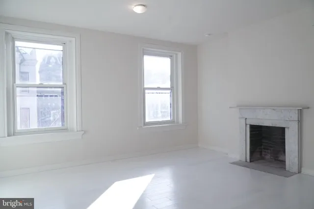 $2,400 | 32 East Preston Street, Unit B, Baltimore, MD 21202