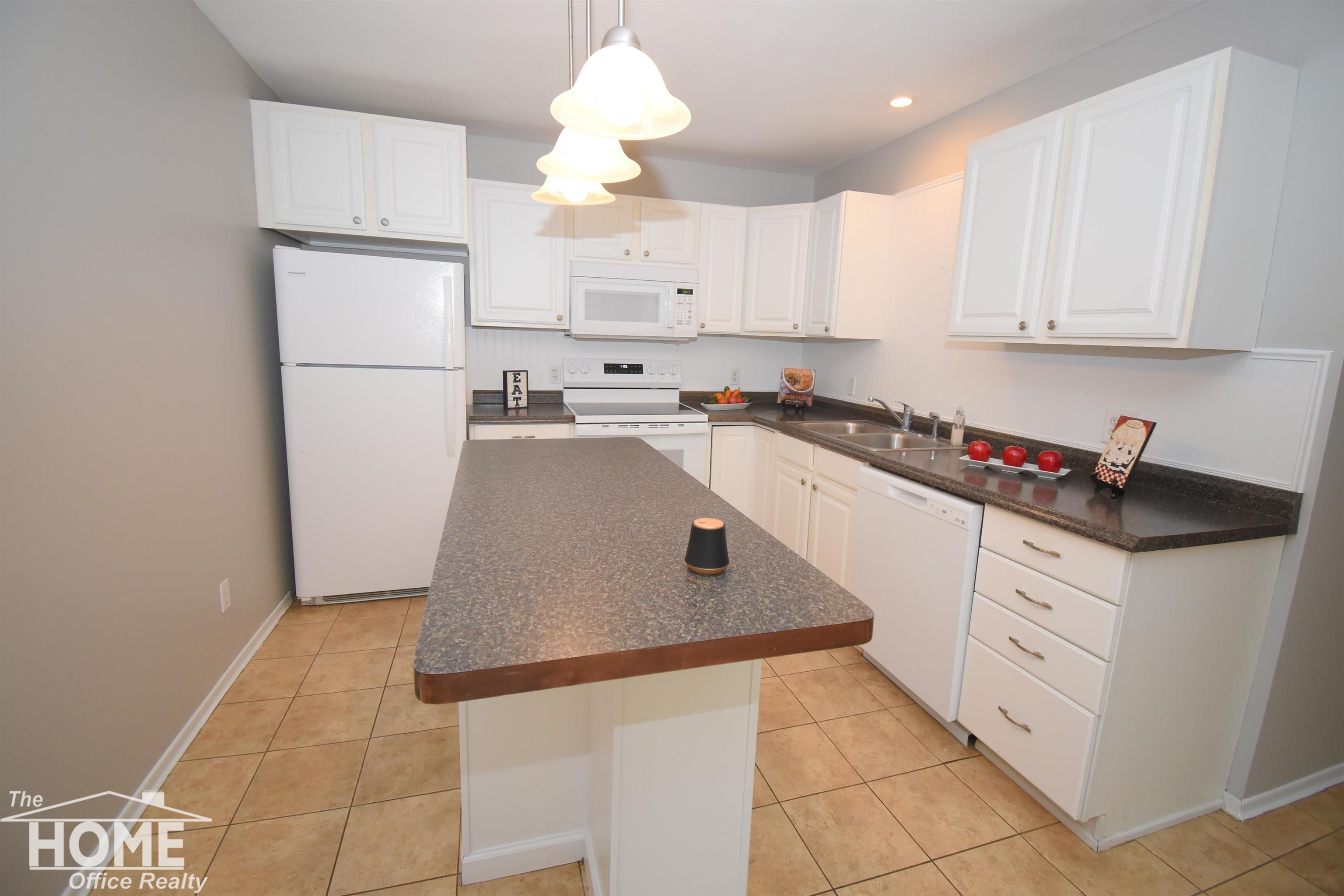 990 North Hintz Road Owosso, MI 48867 - Photo 9 of 26 50160309-7b58d106-8bdb-4a38-97ed-851efc5b7fe2.JPG
