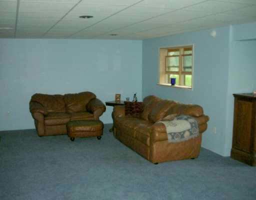 94 North Queen Road Walkerton, IN 46574 - Photo 6 of 8