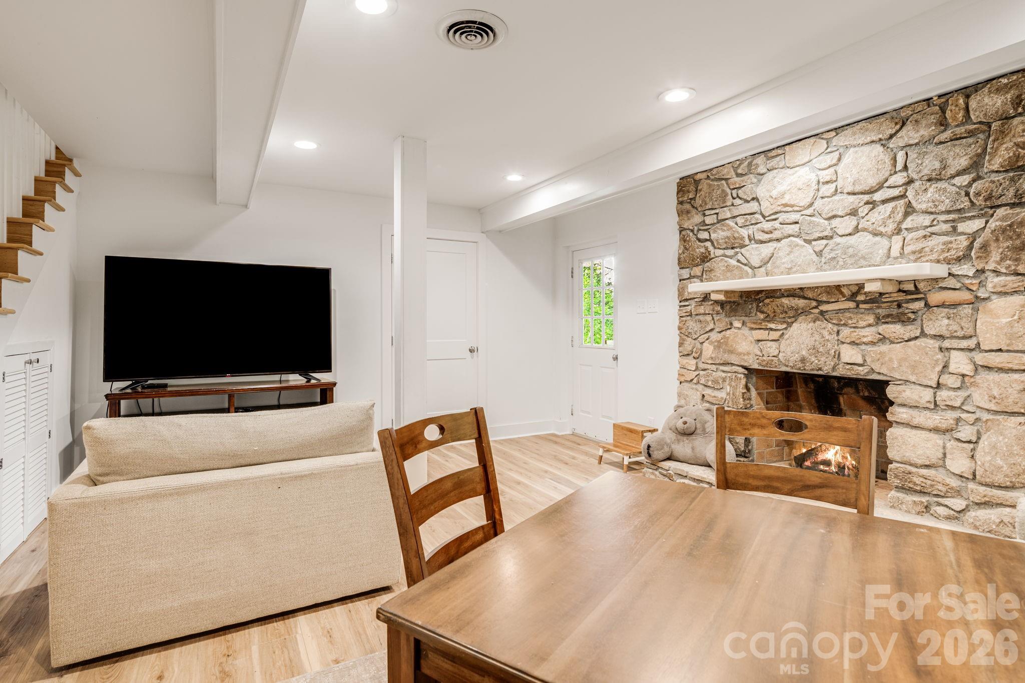 92 Rose Hill Road Asheville, NC 28803 - Photo 28 of 44