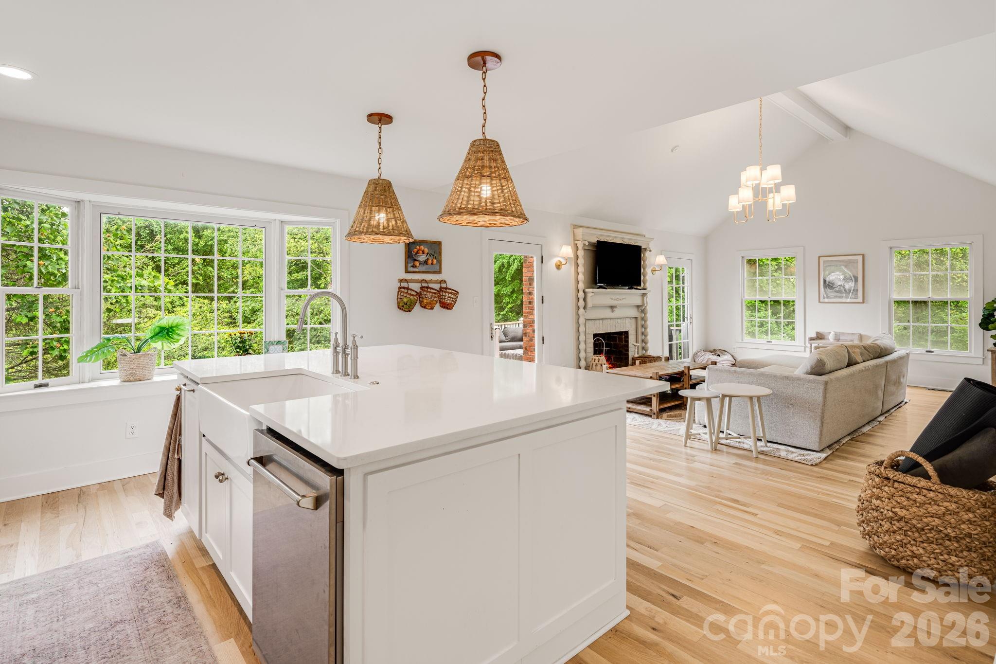92 Rose Hill Road Asheville, NC 28803 - Photo 10 of 44