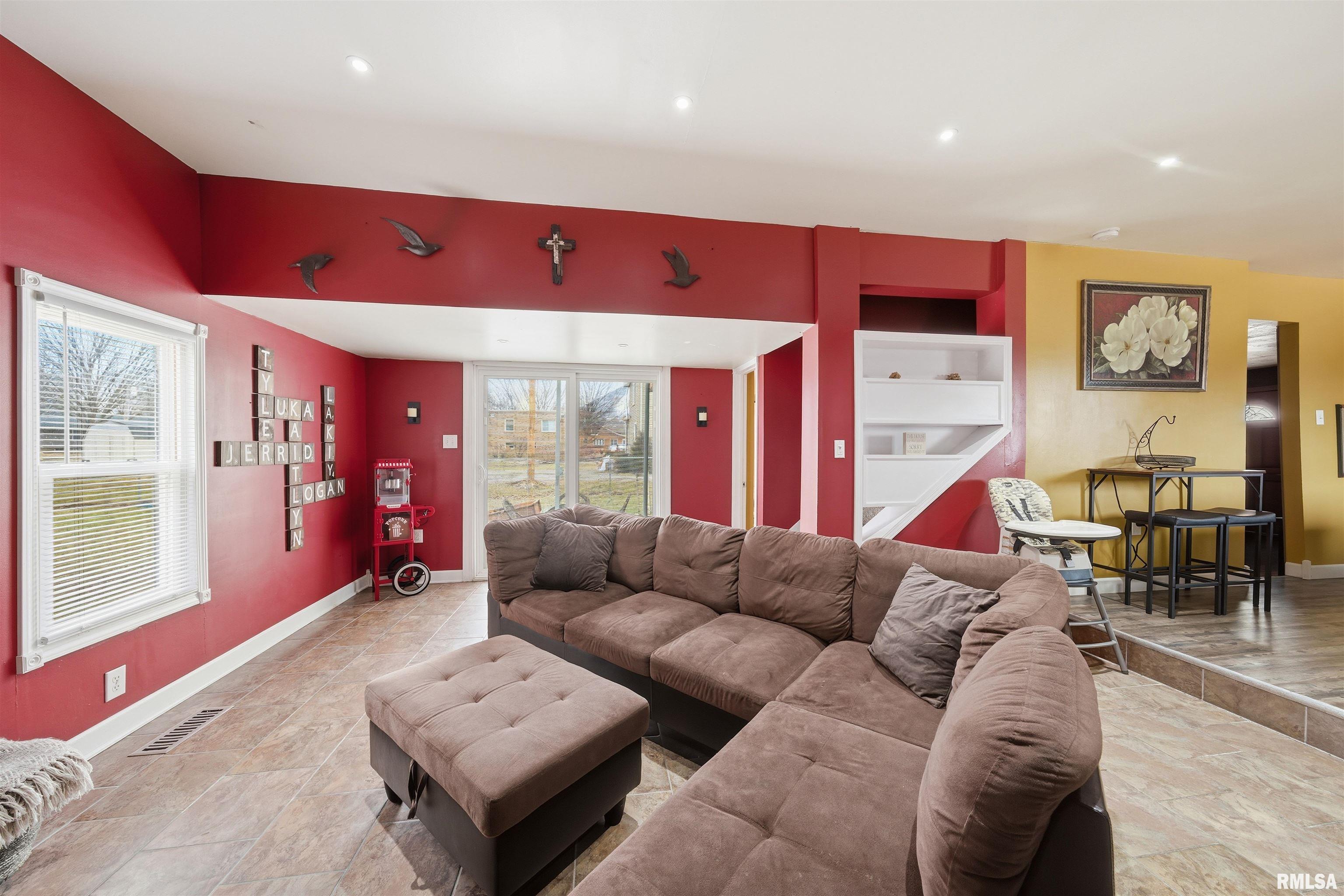 805 West Main Street Elmwood, IL 61529 - Photo 12 of 27