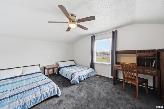 $179,900 | 805 West Main Street, Elmwood, IL 61529