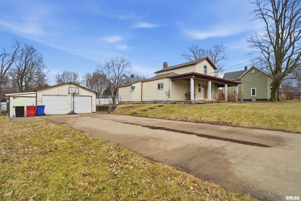 $159,900 | 805 West Main Street, Elmwood, IL 61529