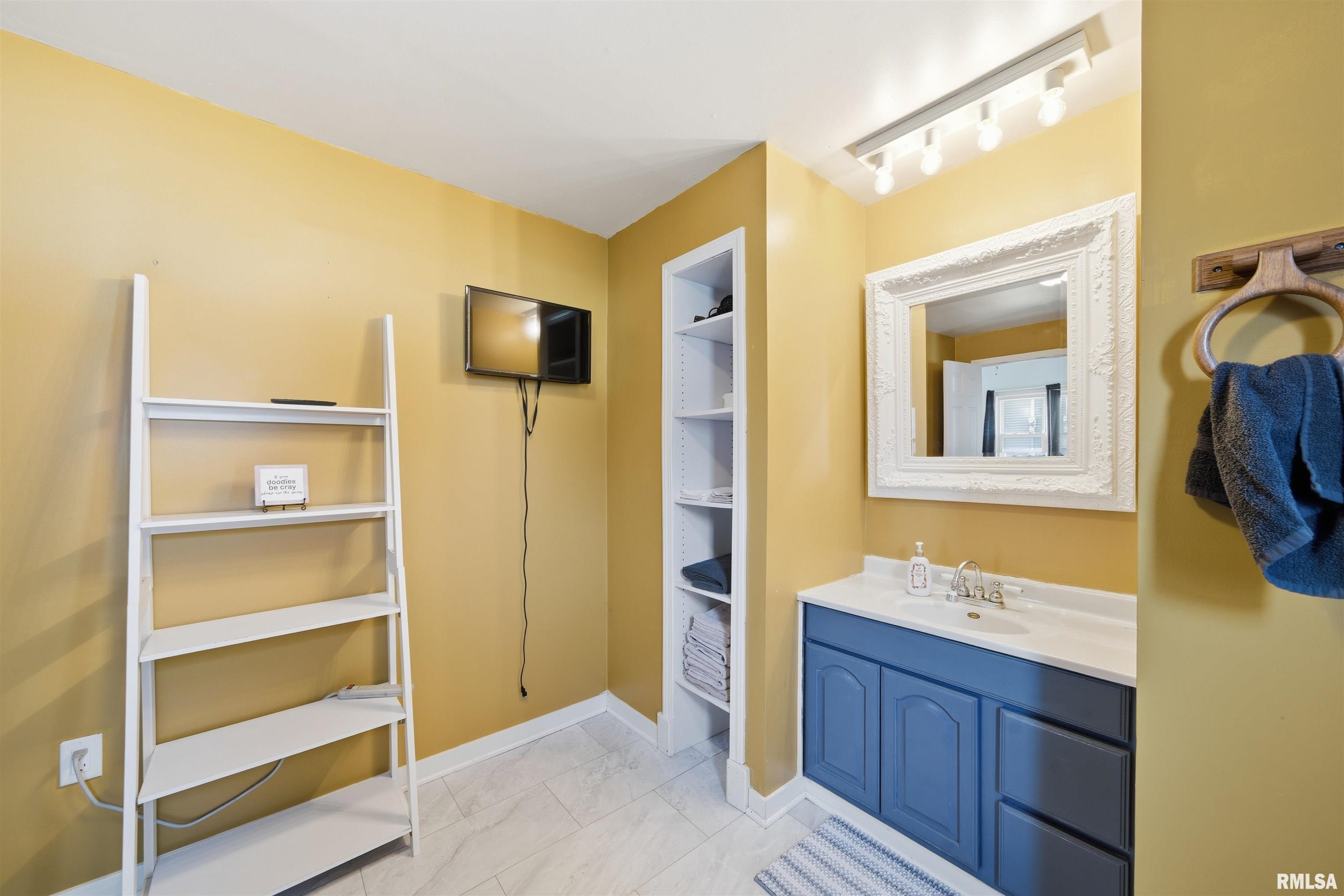 805 West Main Street Elmwood, IL 61529 - Photo 22 of 33