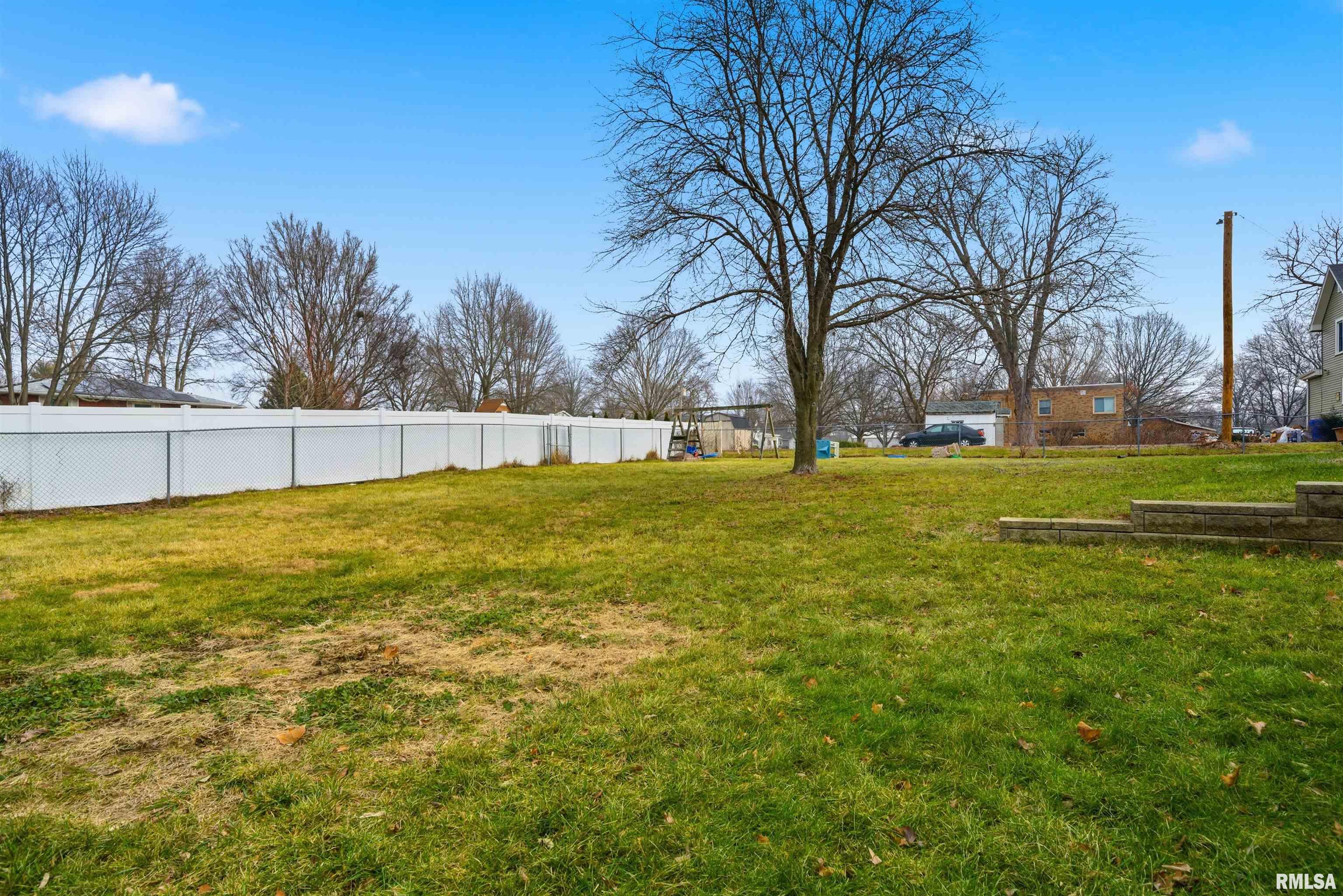 805 West Main Street Elmwood, IL 61529 - Photo 31 of 33