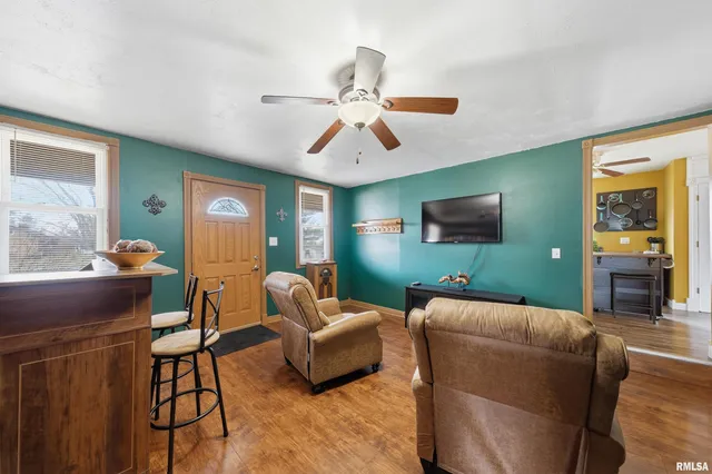 $179,900 | 805 West Main Street, Elmwood, IL 61529