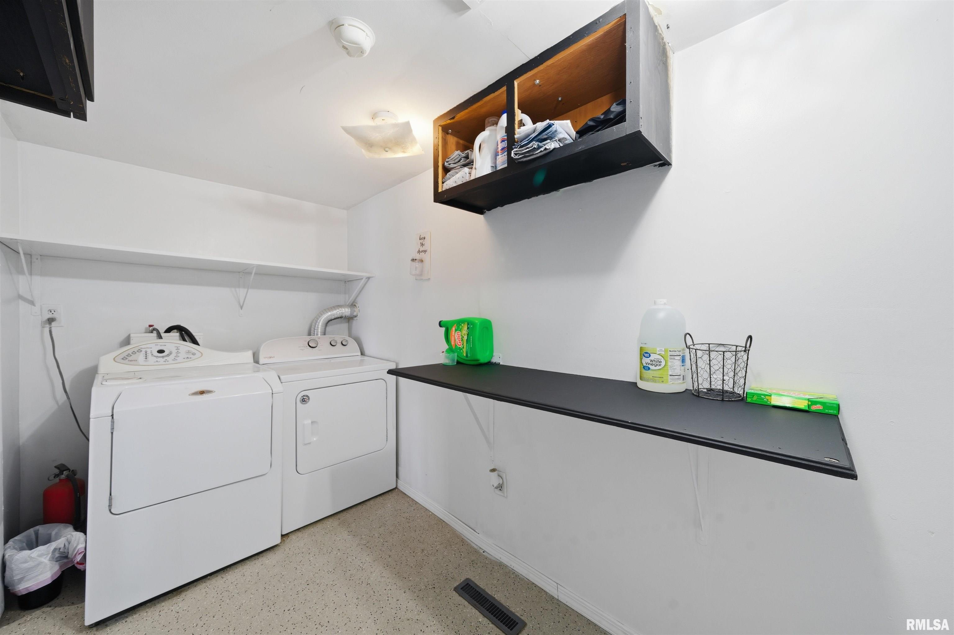 805 West Main Street Elmwood, IL 61529 - Photo 10 of 27