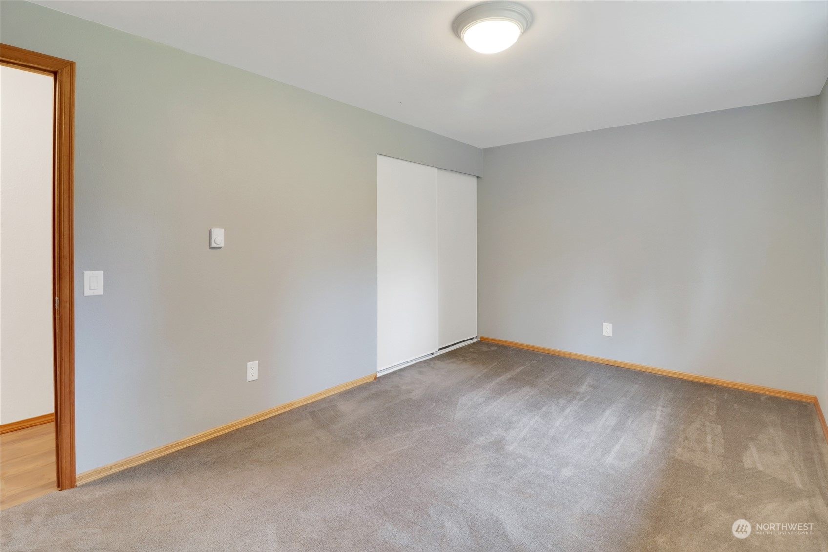 1911 Vine Road Brier, WA 98036 - Photo 20 of 34 Gallery Image 20