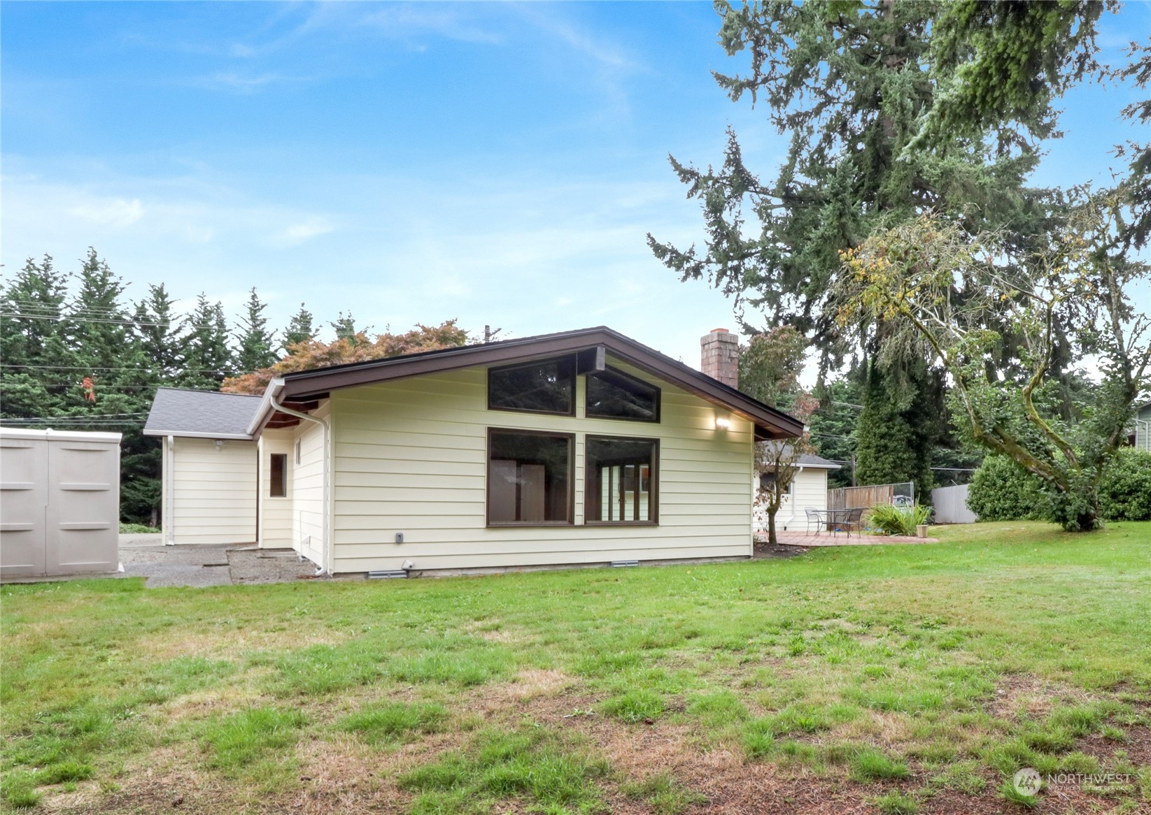 1911 Vine Road Brier, WA 98036 - Photo 26 of 34 Gallery Image 26